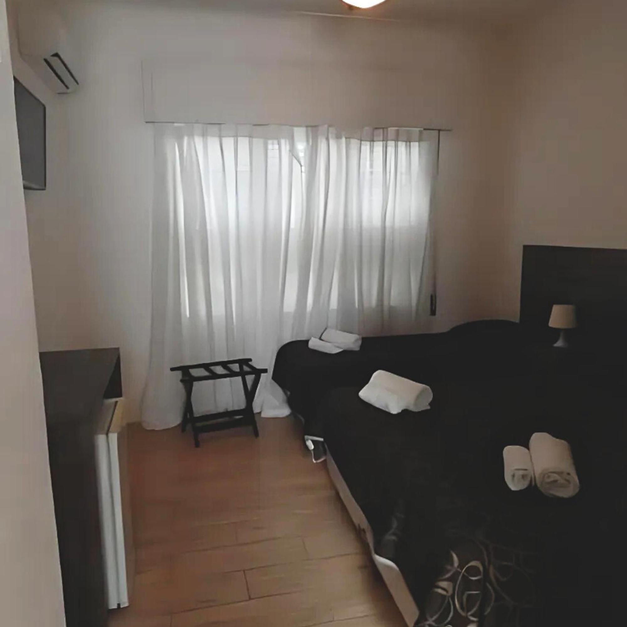 Palace 3*